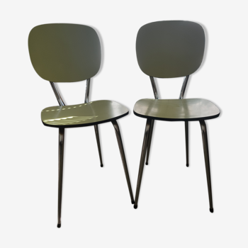 Lot of 2 chairs in formica