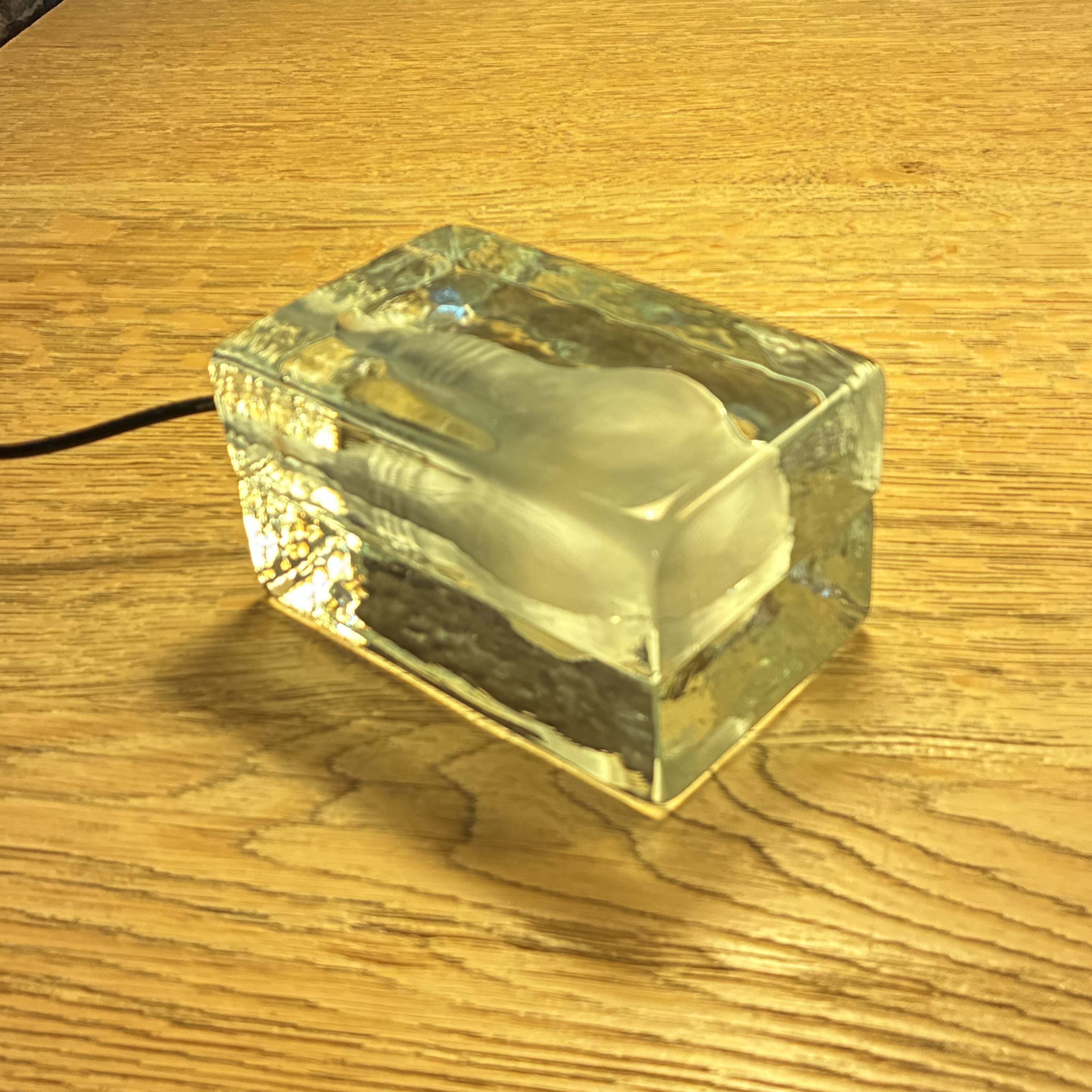 Glass paste lamp
