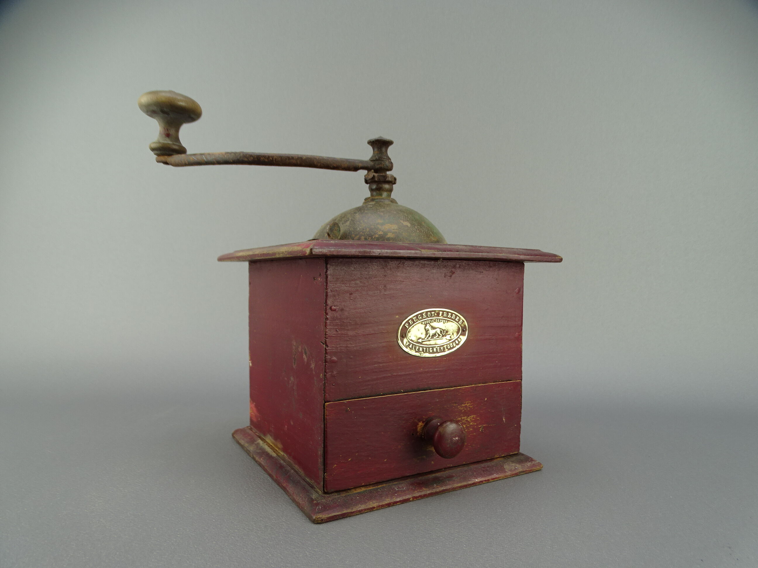 Former Peugeot Frères coffee grinder