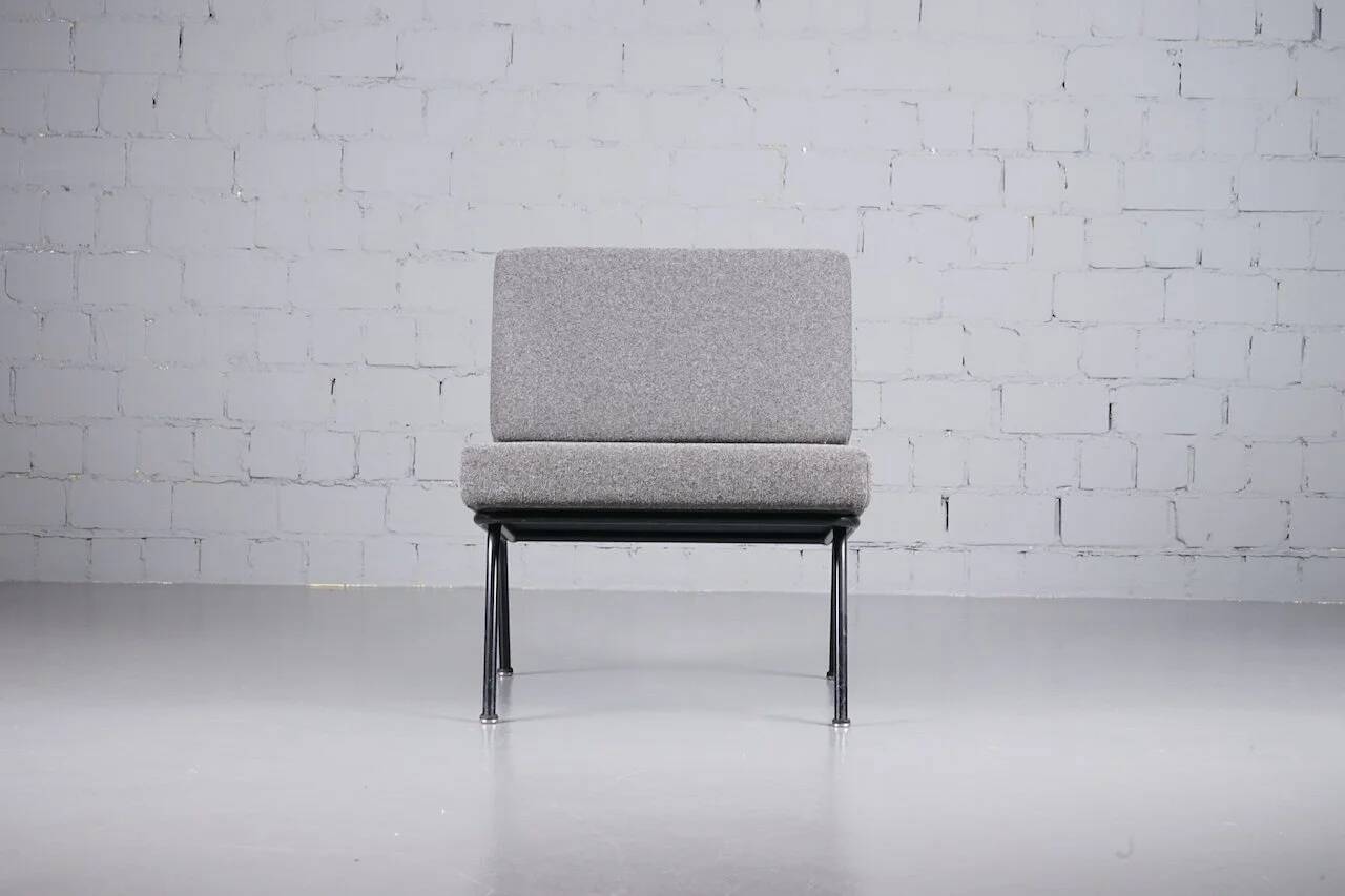 Model 31 easy chair by Florence Knoll for Knoll International (grey)