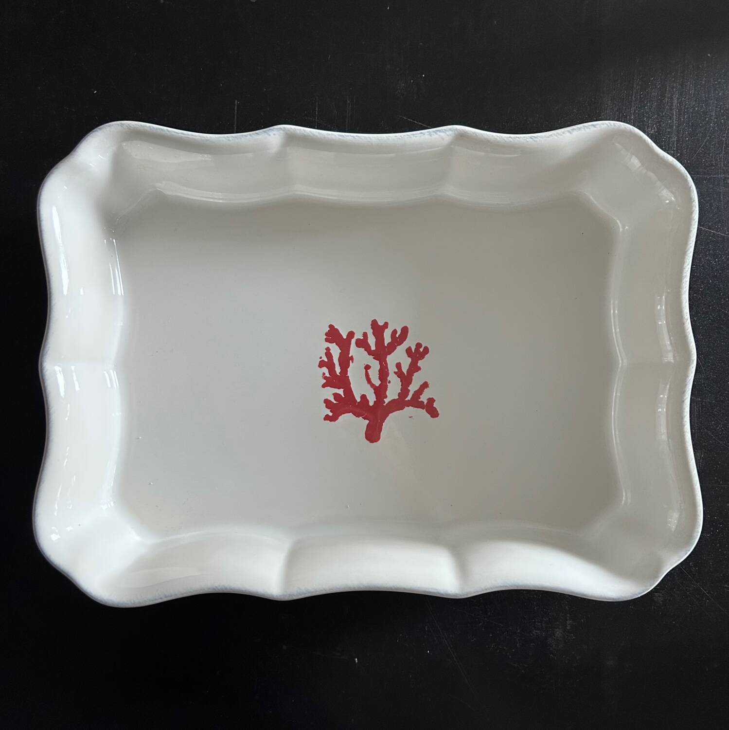 Provençal dish with coral decoration