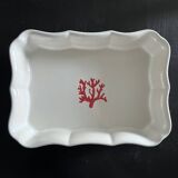 Provençal dish with coral decoration