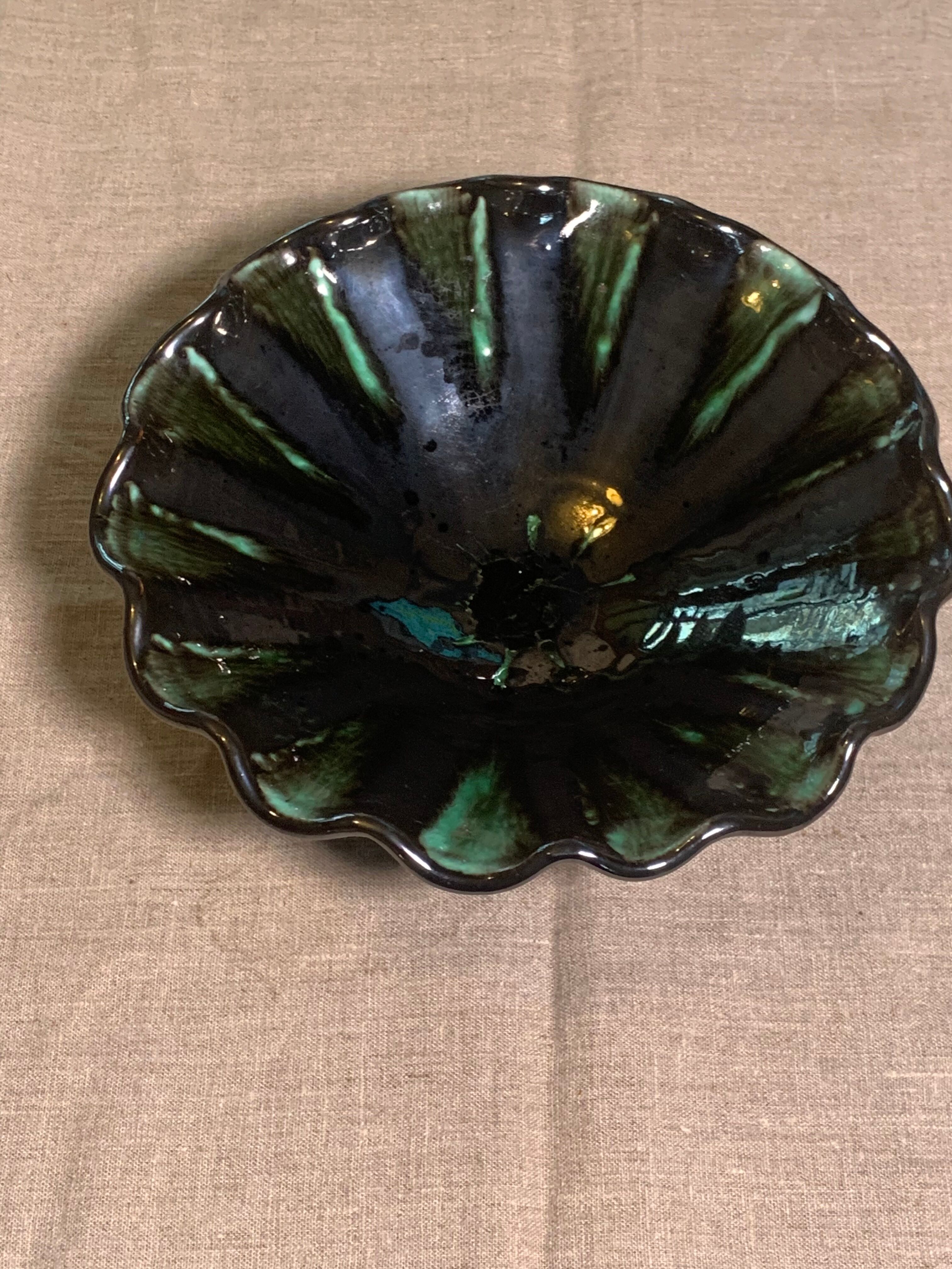 Vintage green and black glazed ceramic fruit cup