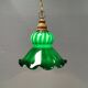 lampe suspendue verte en verre double couche (intérieur blanc) avec plateau en bois et chaîne de sécurité,