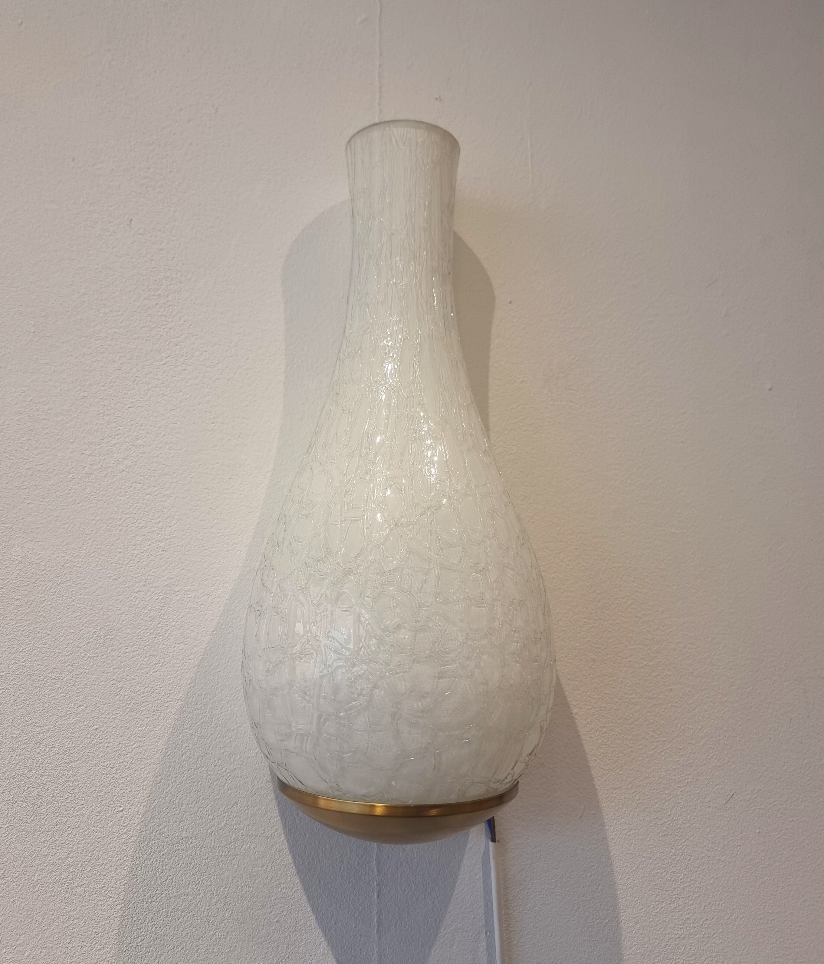 Pair of egg sconces by Jean Perzel - Atelier Perzel - Glass & Brass - ca 1940