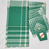 Green scottish varrée tablecloth ans 6 towels