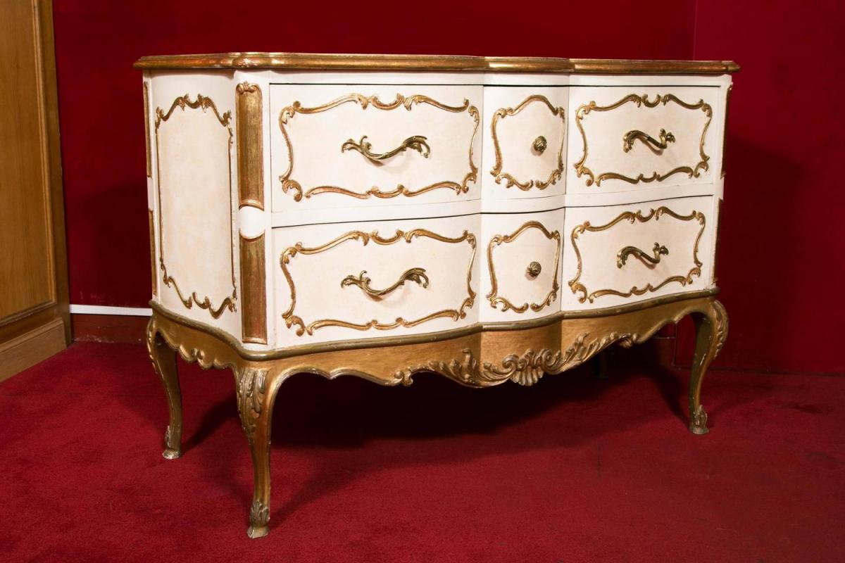 1950s Italian commodity in painted and gilded wood