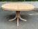 Table à manger scandinave extensible ovale rénovée en bois avec pied centra