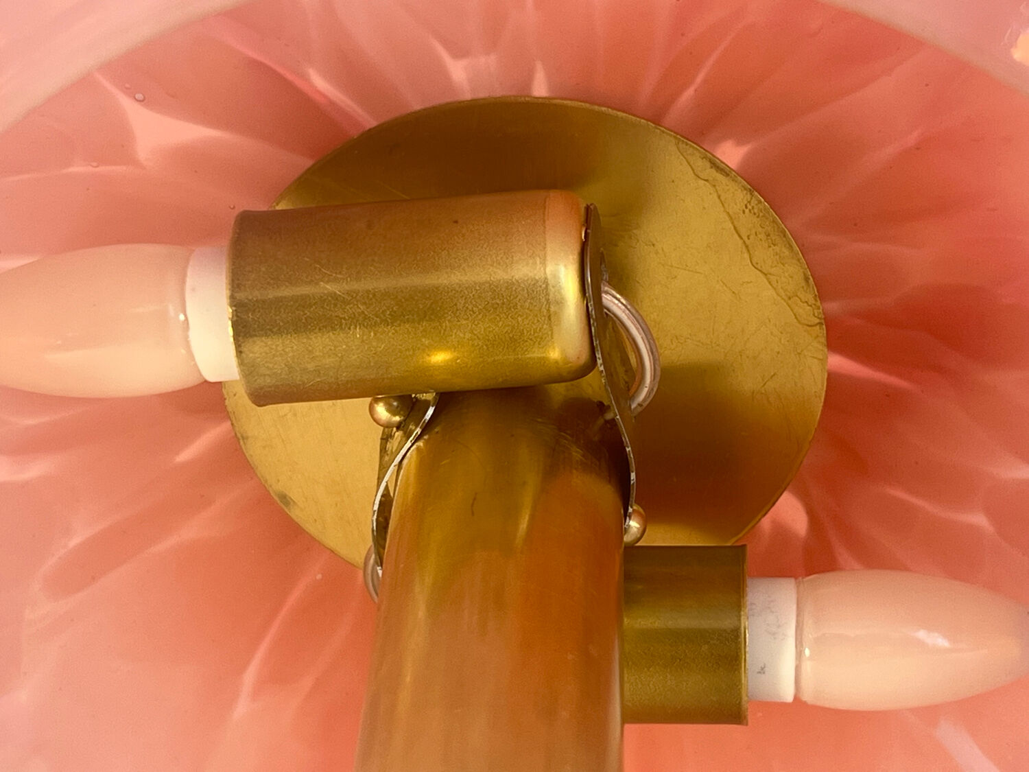 Art Deco mushroom table lamp, pink Clichy glass