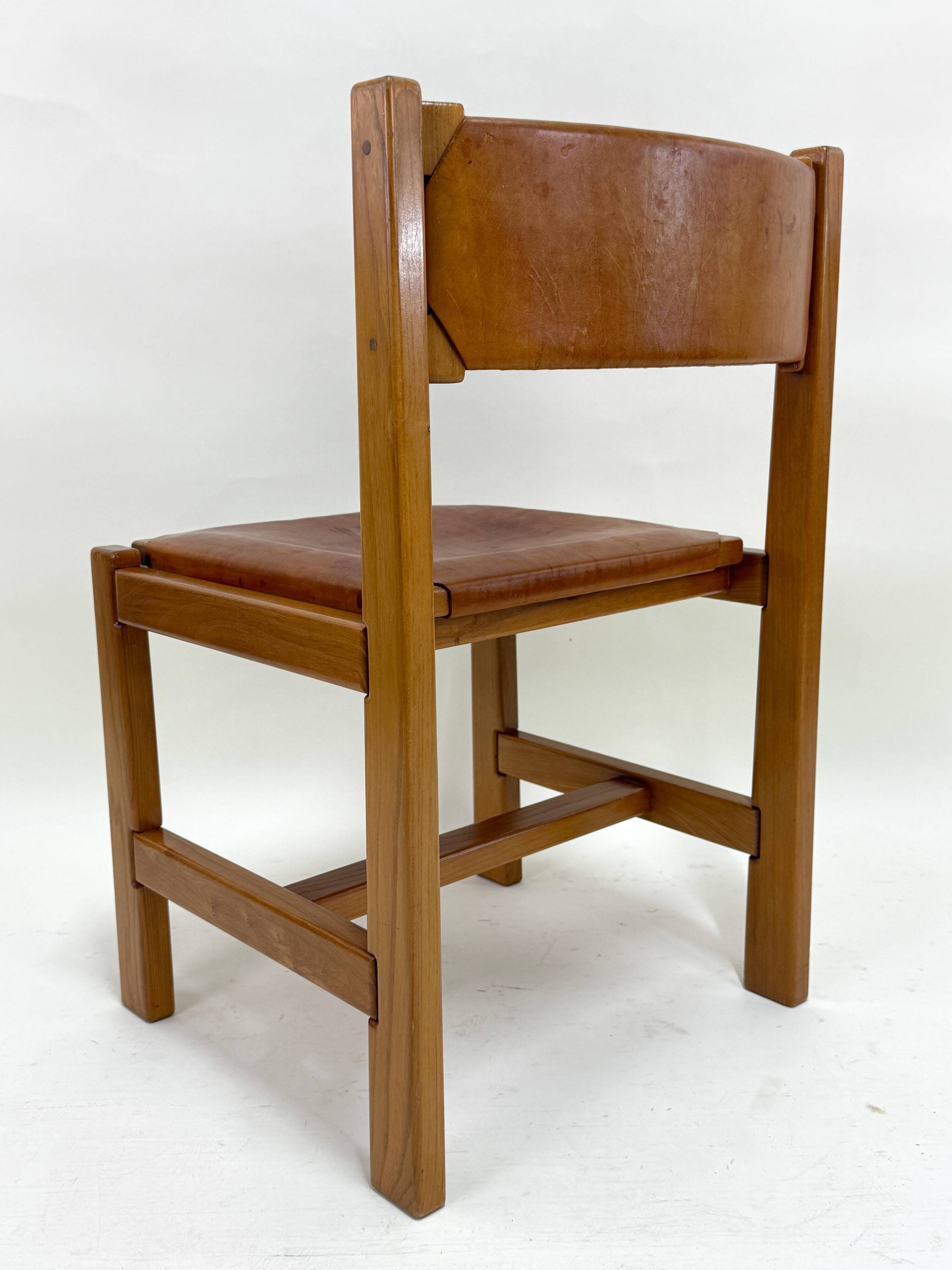 Set of 6 Maison Regain Chairs - Solid Elm and Fawn Leather - Circa 70