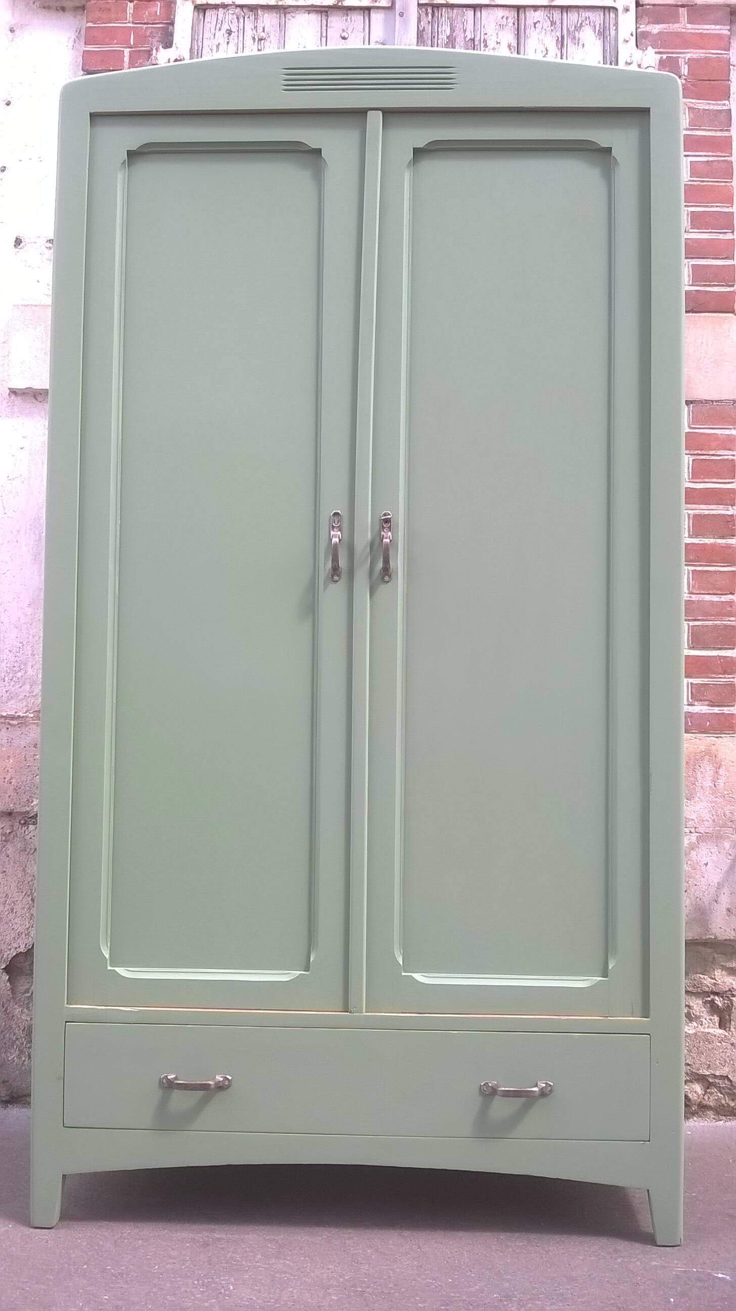 Parisian wardrobe from the 50s