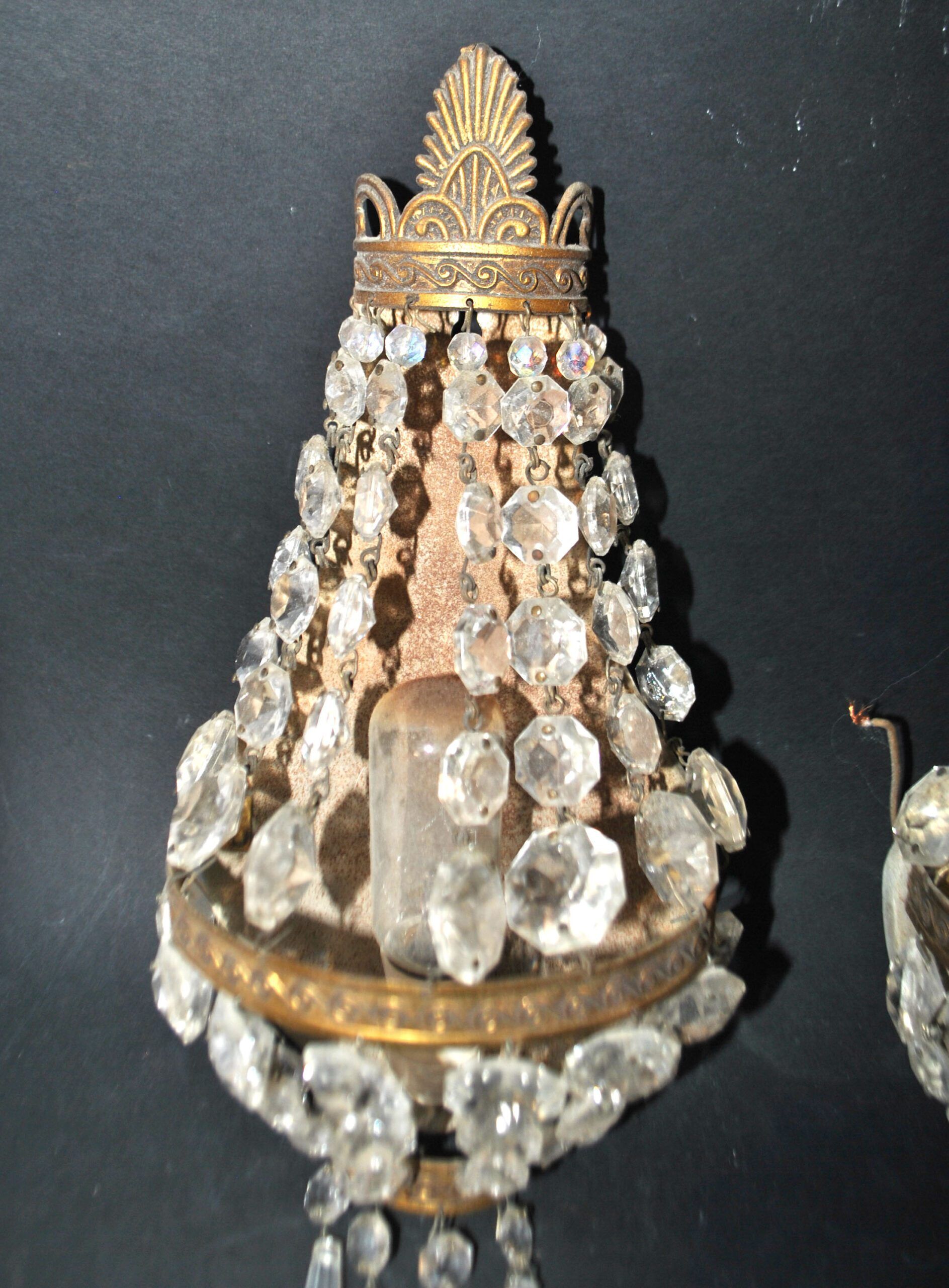 Pair of vintage lamps: wall lights with gold trim and cut crystal.
