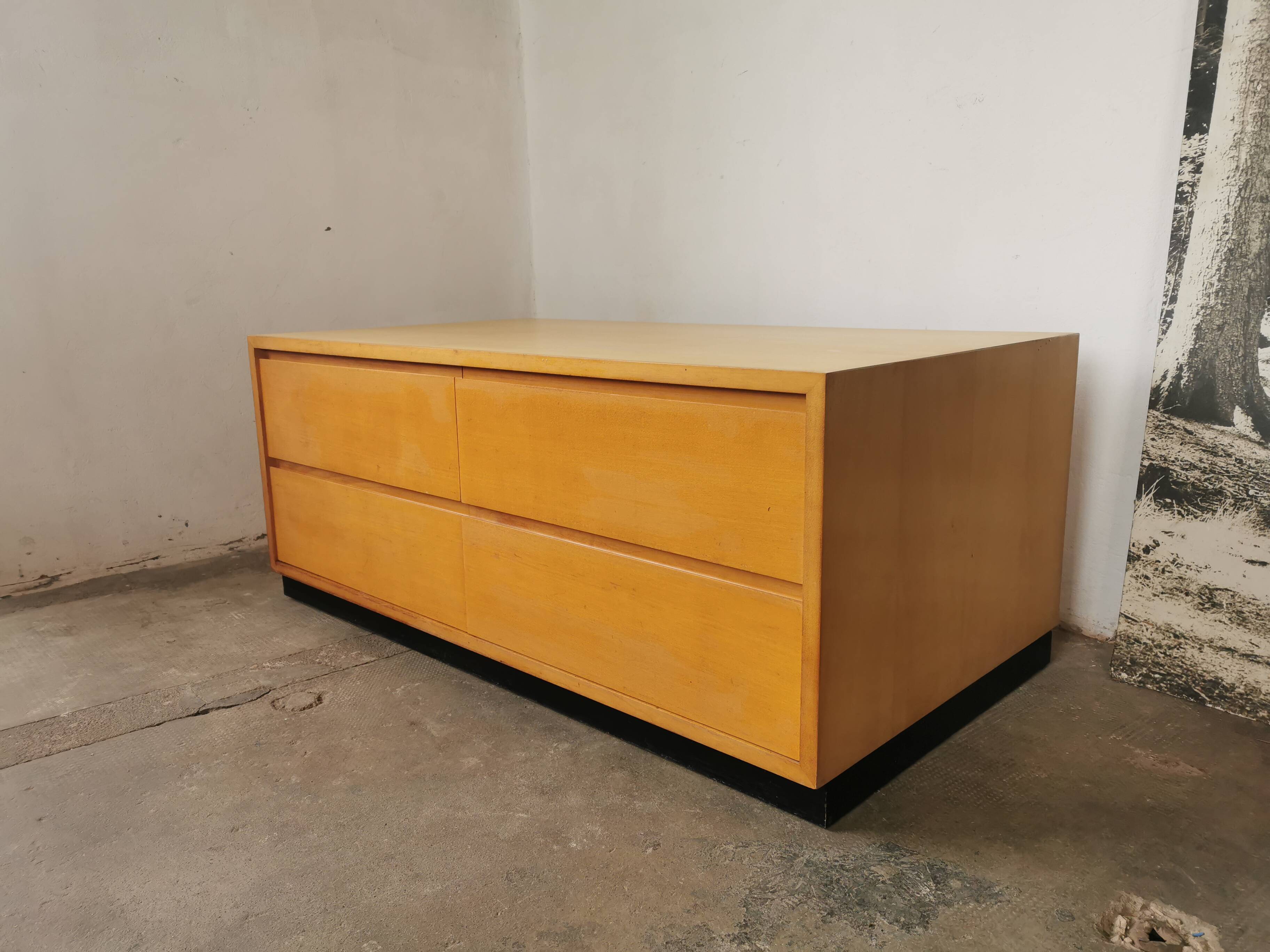 Wk Mobel low chest of drawers