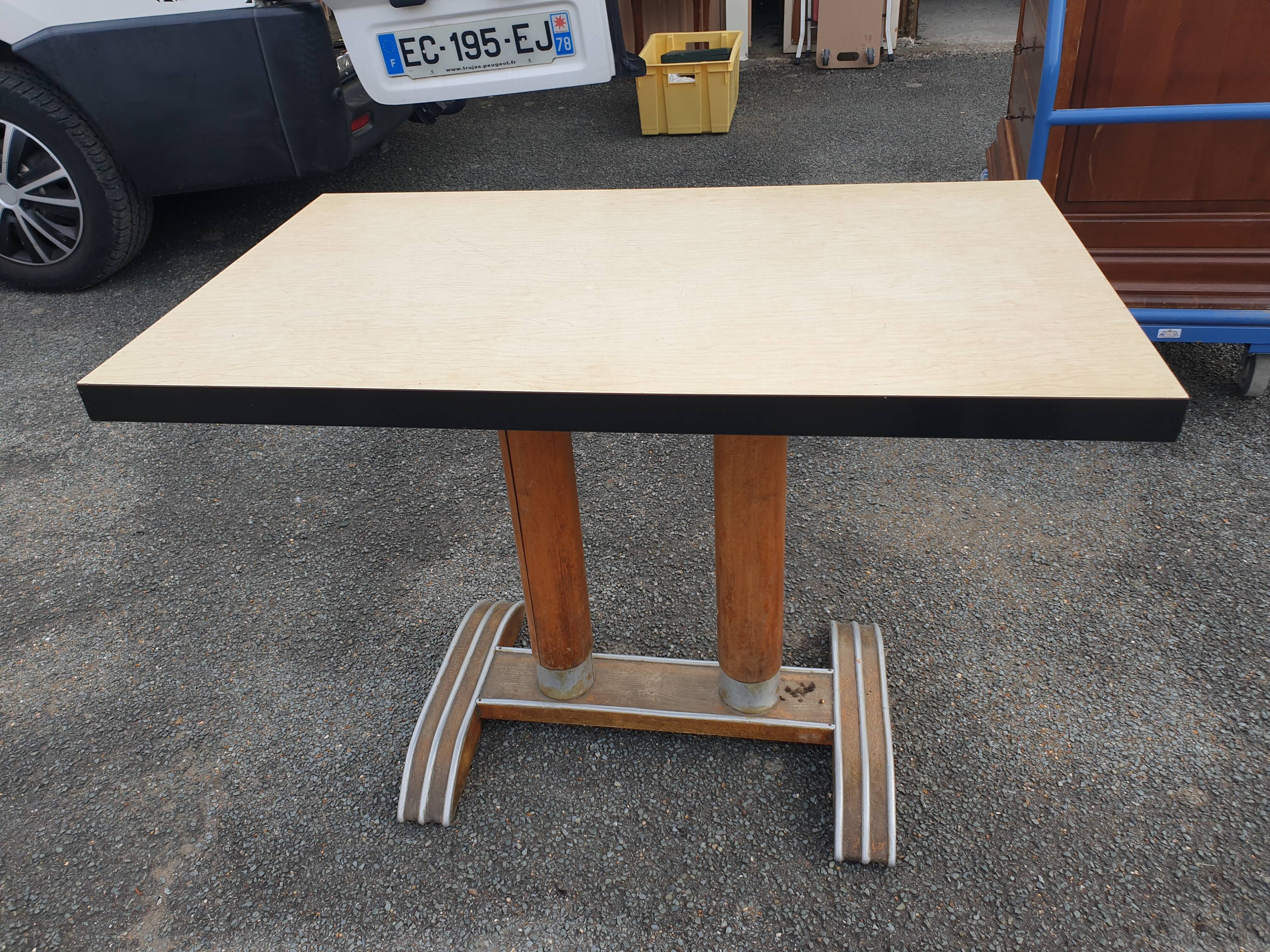 40/50 period bistro dining table