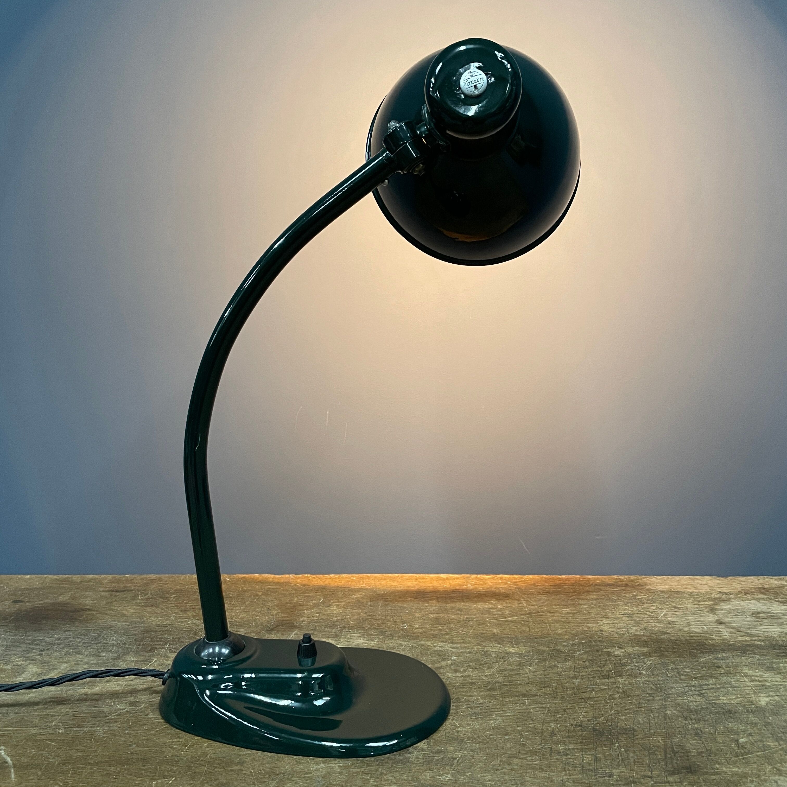 Dark green Bauhaus Kandem desk lamp model 1089