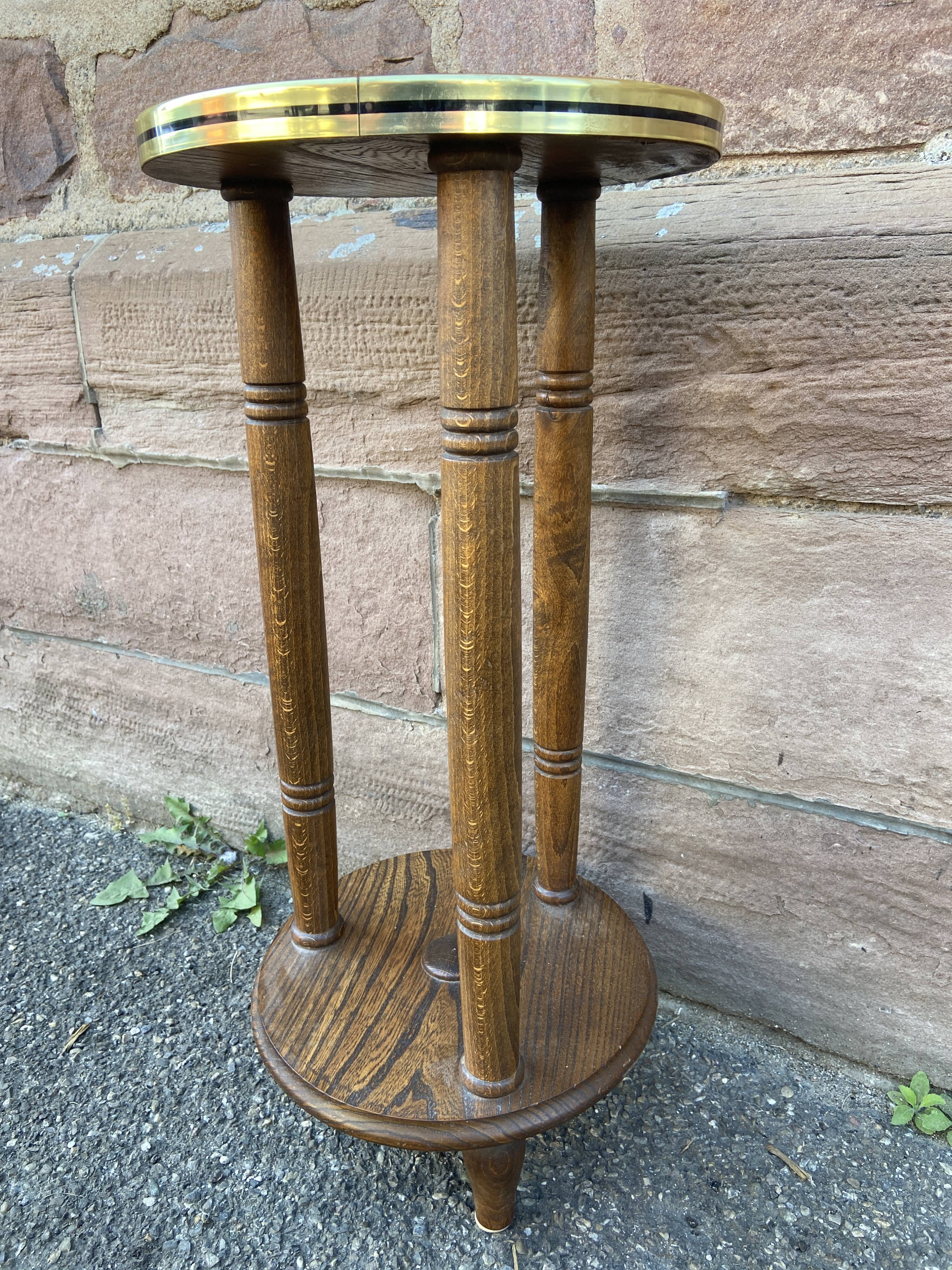 Formica vintage pedestal table