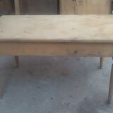 Farm table
