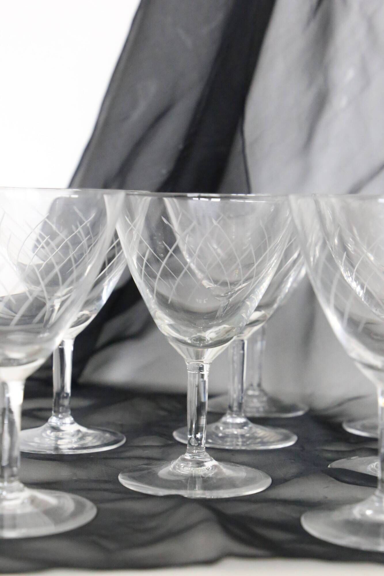 Set of 11 crystal walking glasses, 1940