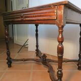 Elegant walnut writing table, Louis XIV, early 18th century, Languedoc