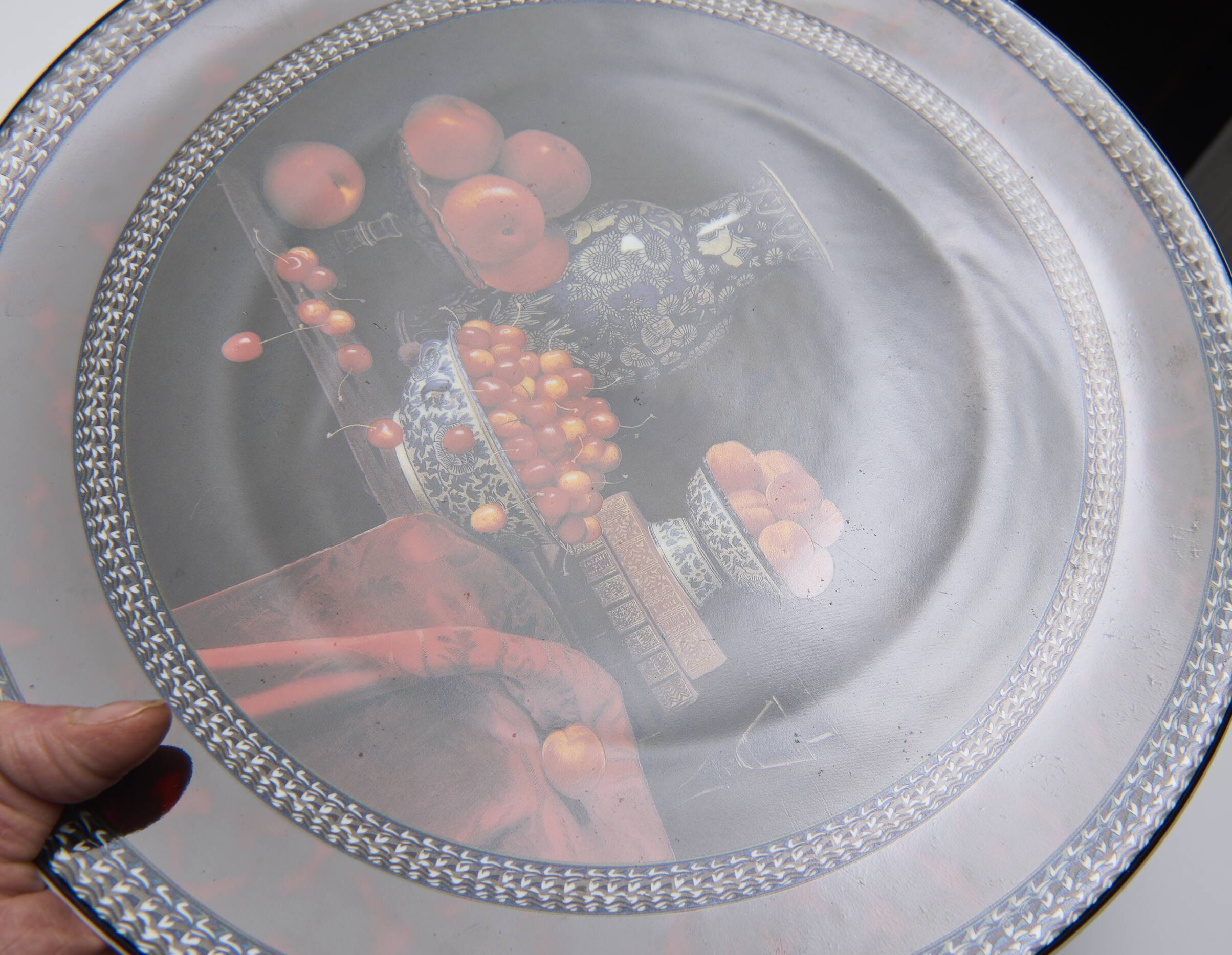 large dessert dish Bernardaud de Chauray series "red fruits" 36cm