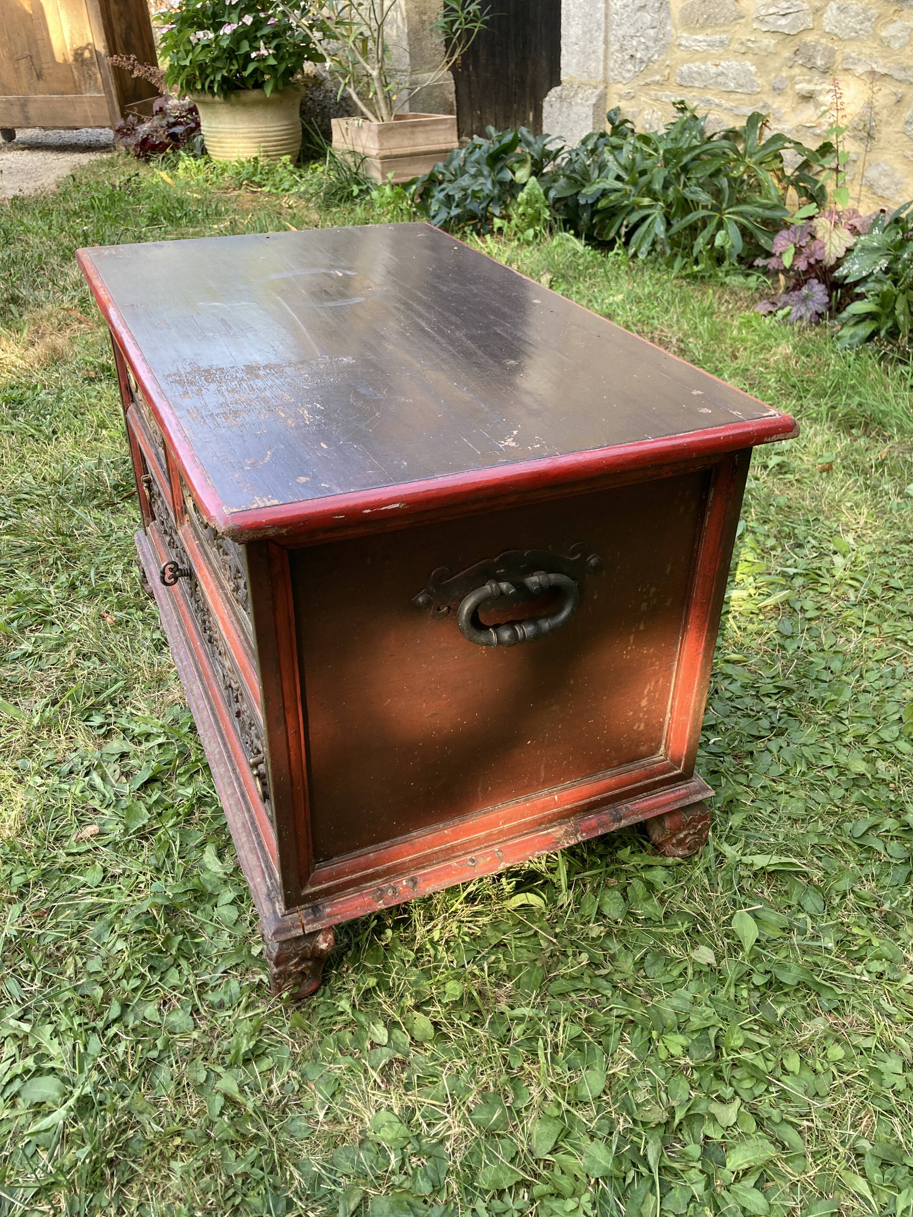 Low Indonesian furniture