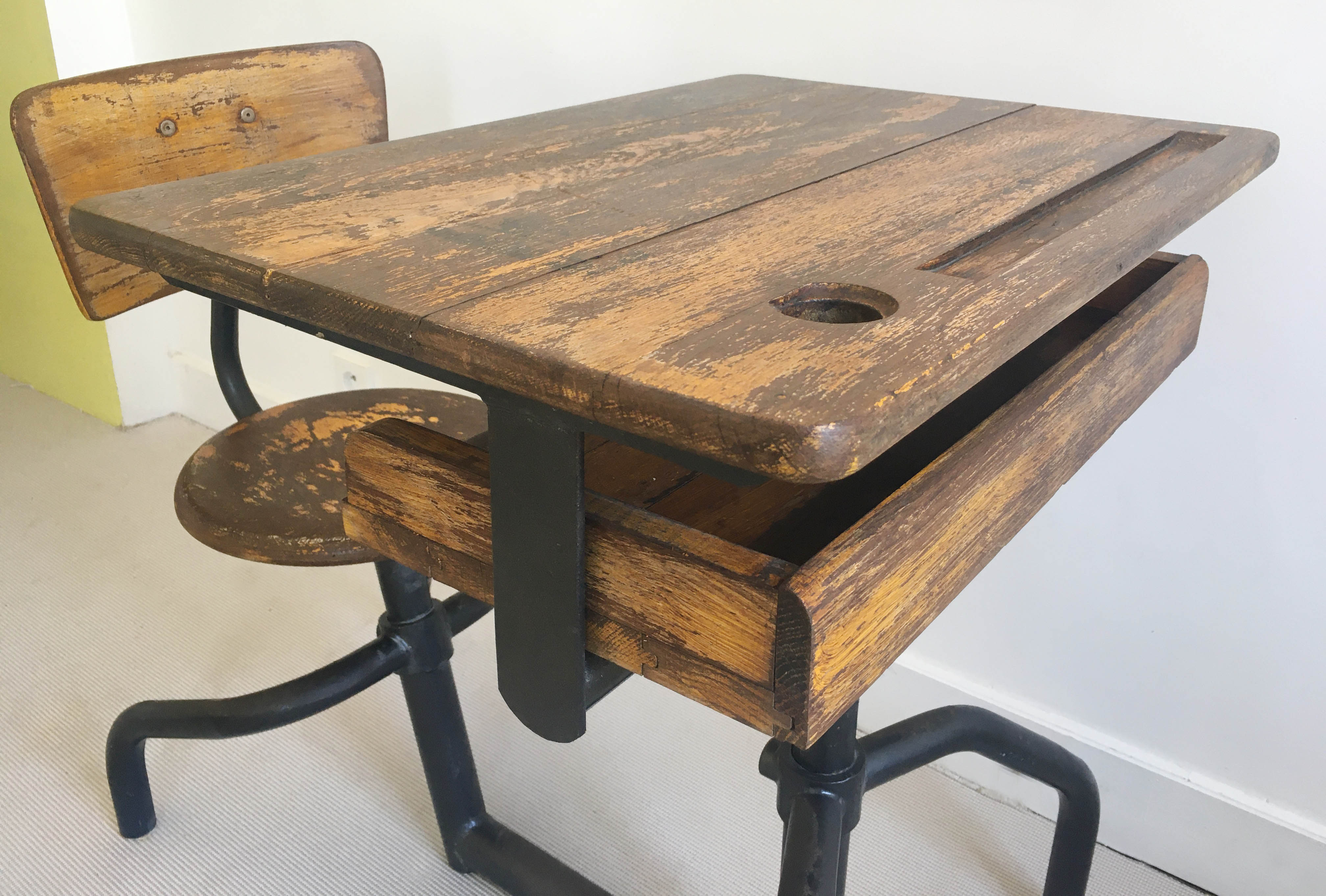 Schoolboy office Jacques Hitier