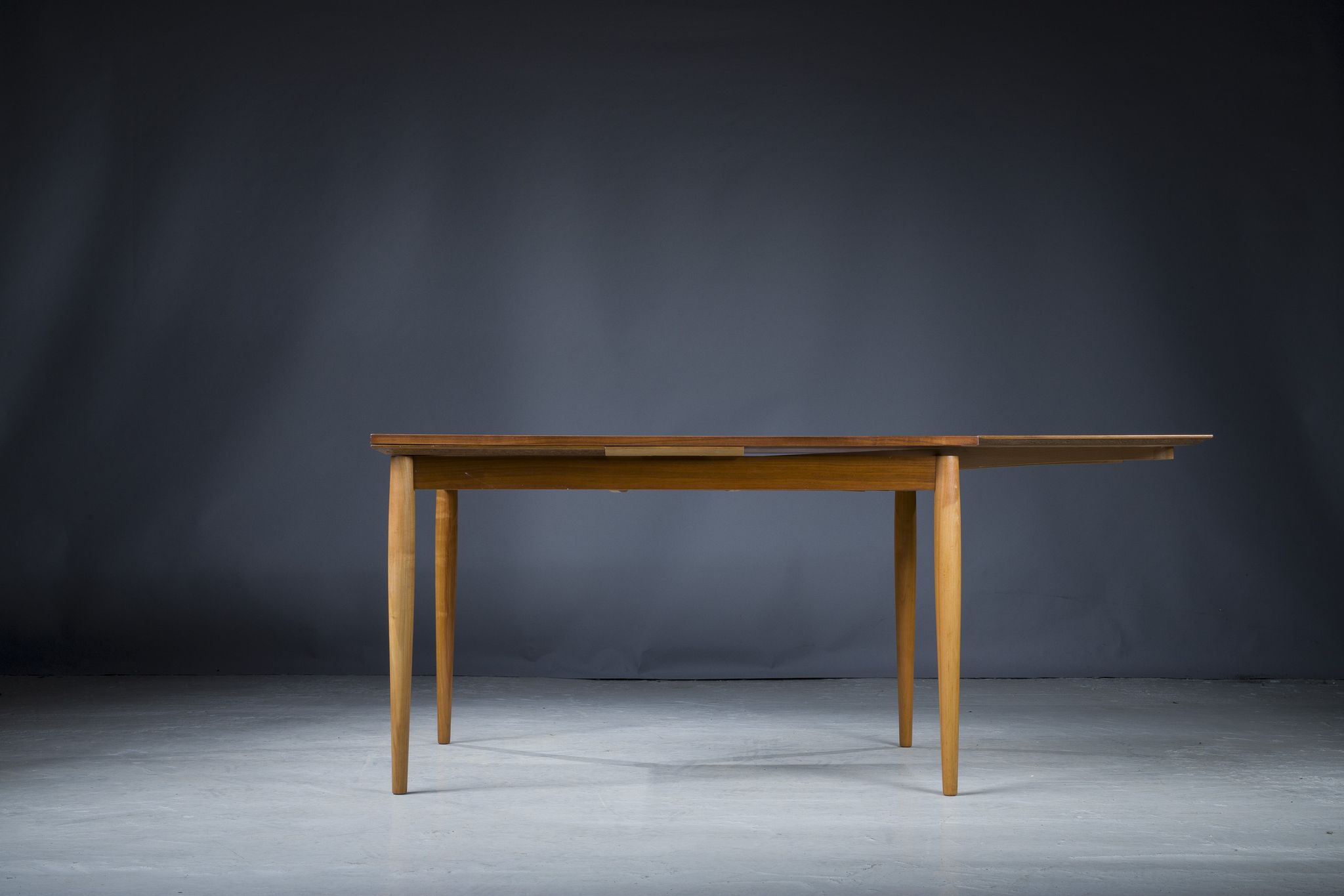 Table Lübke, 1960