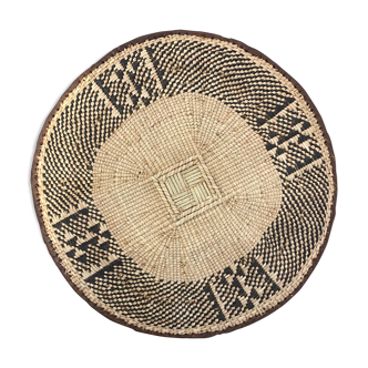 Handmade African Batonga basket in Zimbabwe