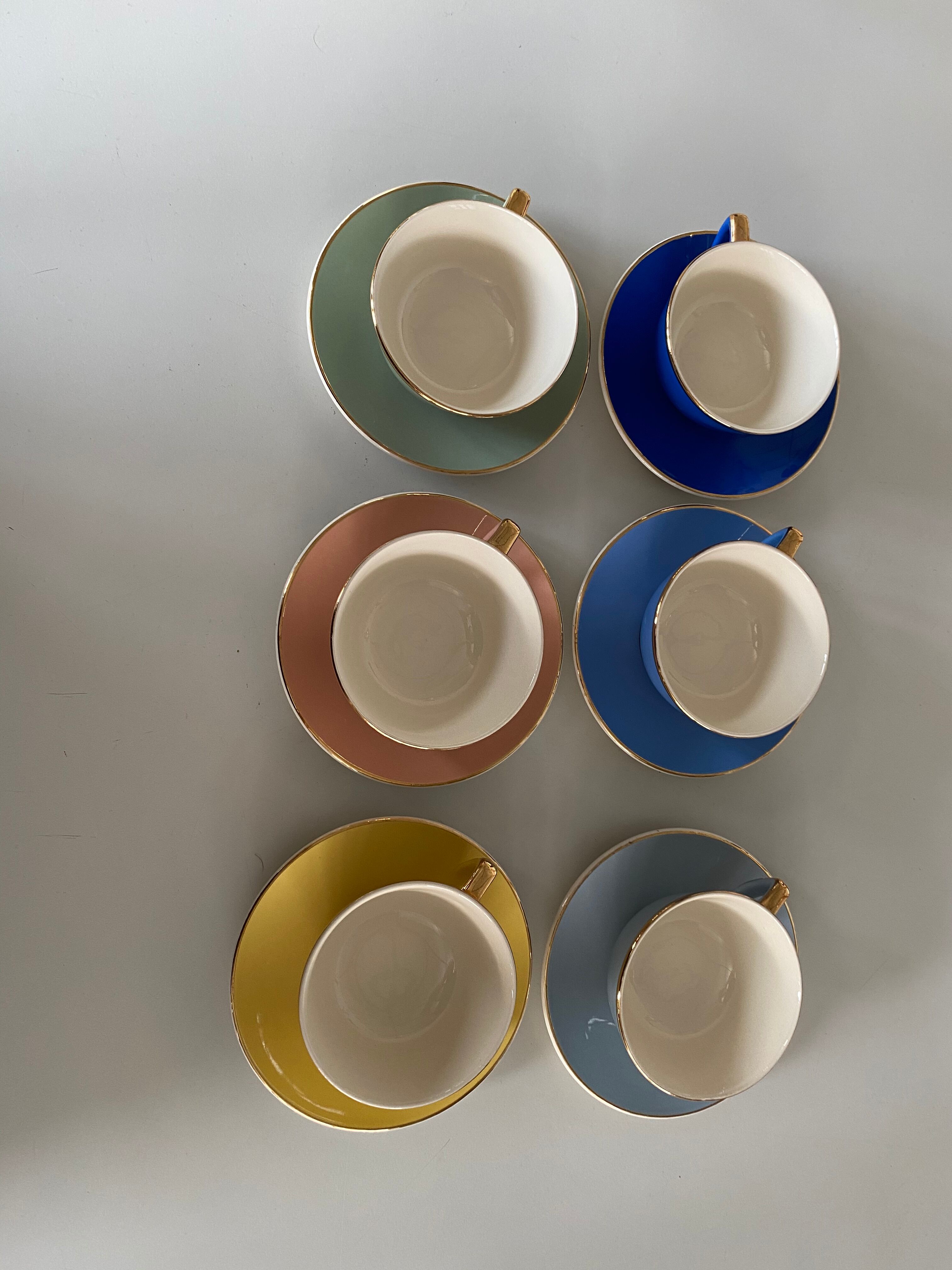 6 cups with Villeroy Boch saucers