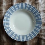 6 mismatched antique deep plates