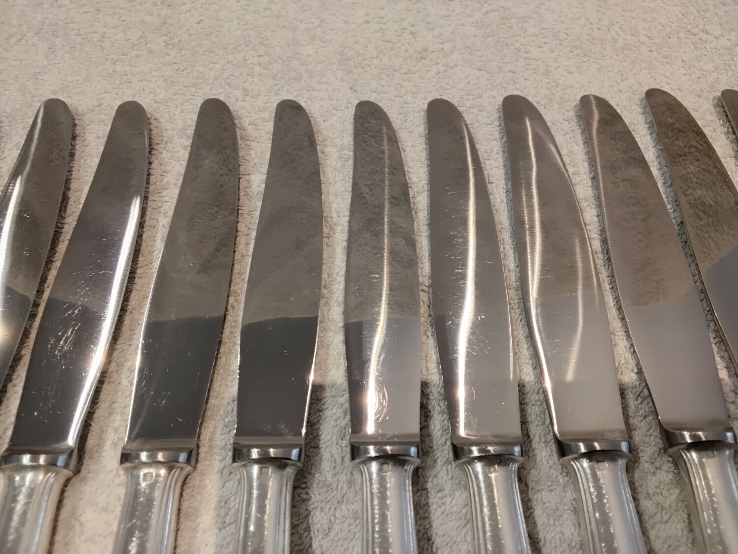 12 silver-plated table knives by Christofle Albatros SL