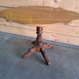 Violin table