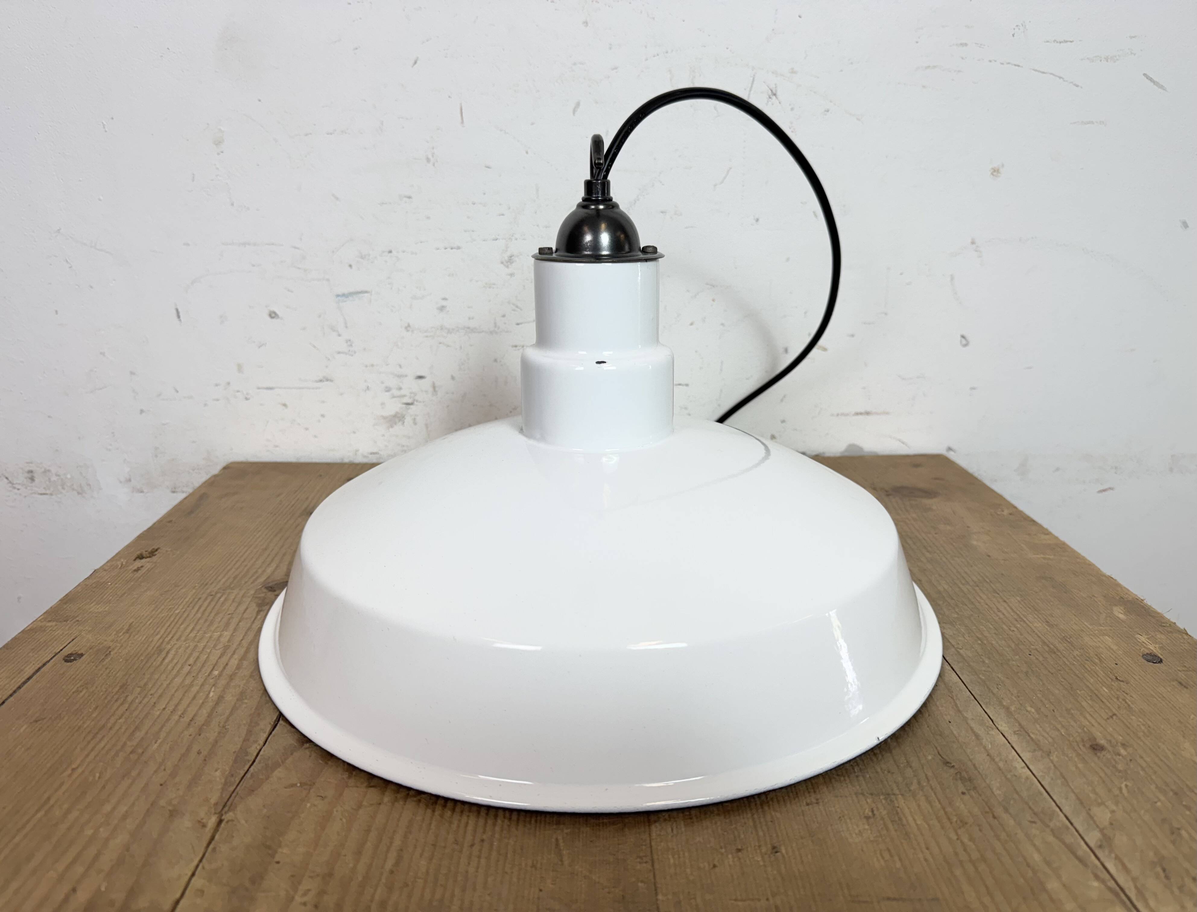 Industrial White Enamel Factory Pendant Lamp, 1960s