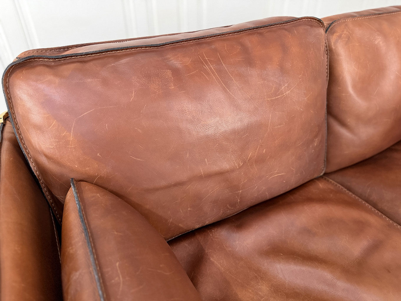 1980s two-seater leather sofa