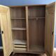 Armoire rotin et chêne clair vintage