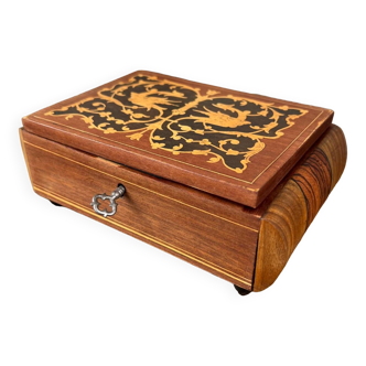 “Birds” marquetry box with mirror