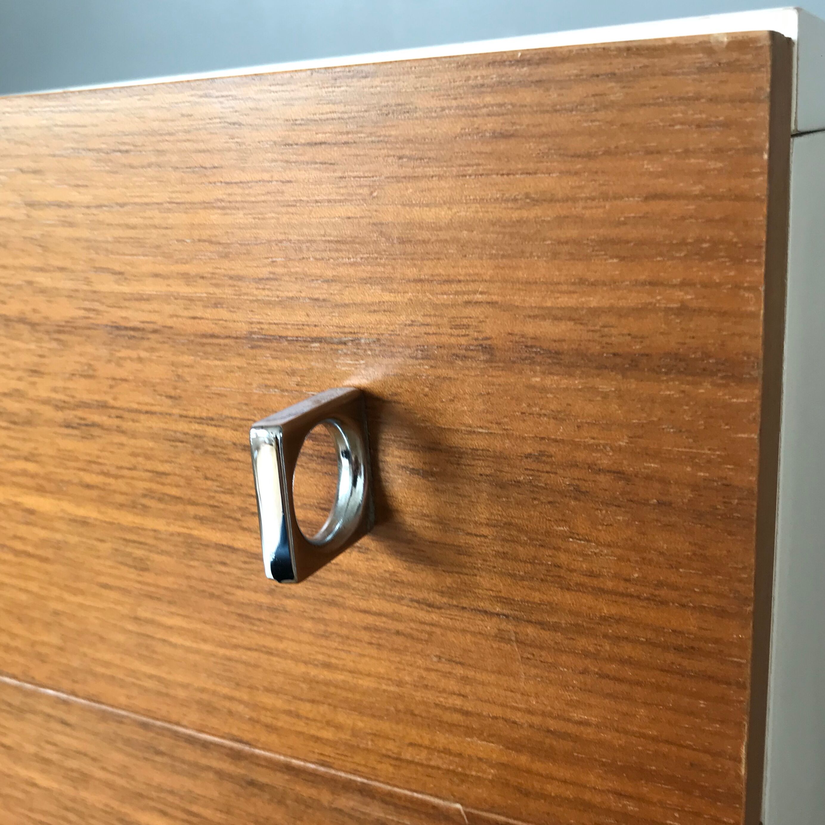 Brasilia-werk dresser white and teak 3 drawers years 60