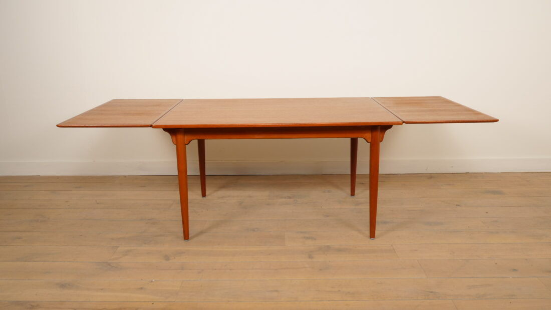 Vintage dining table | Omann Jun No. 50 | Teak | Extendable