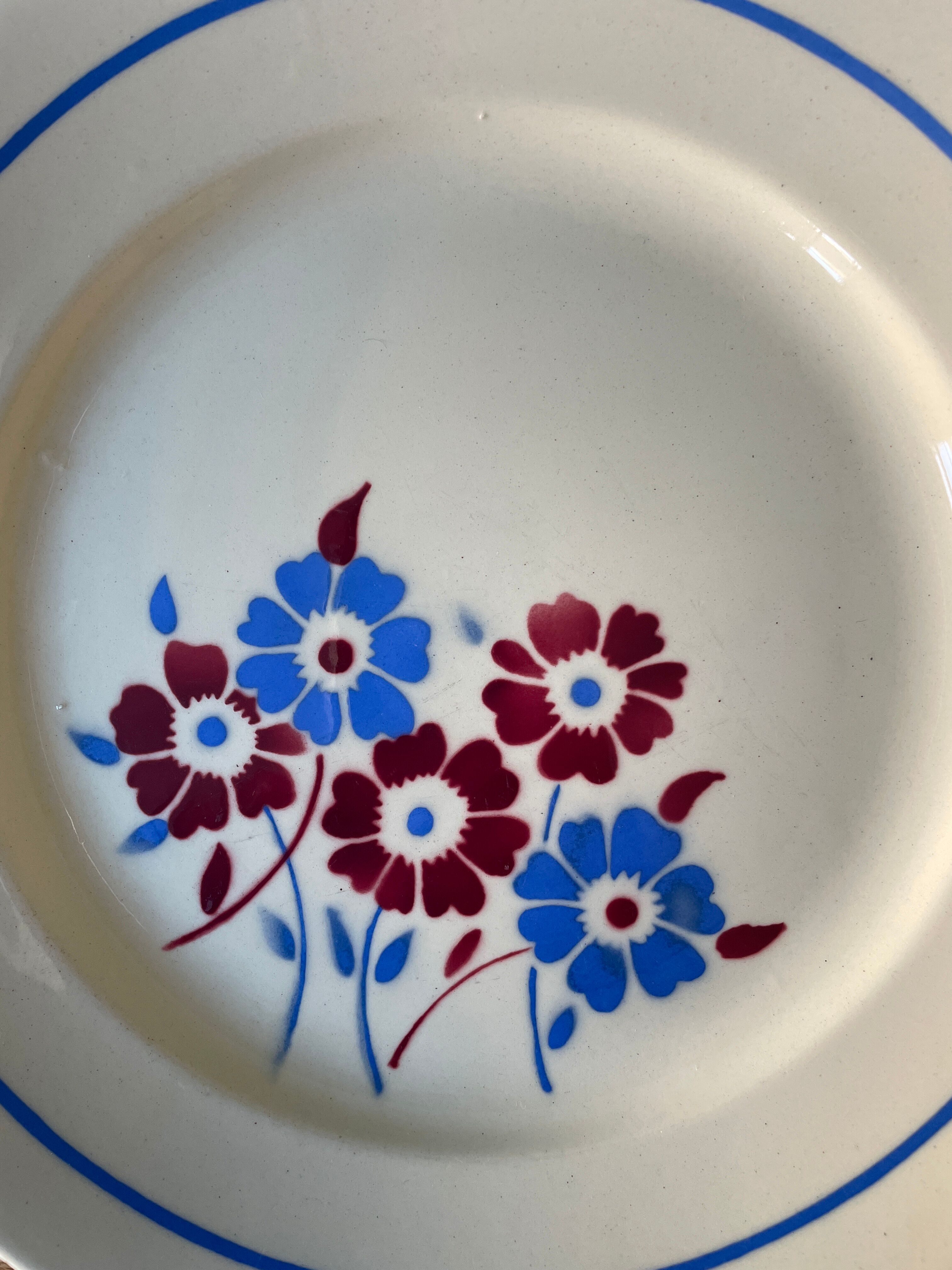 Set of 10 flat plates K&G Lunéville, model Sylvain