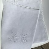 Rectangular tablecloth AL double embroidery crocheted edge.