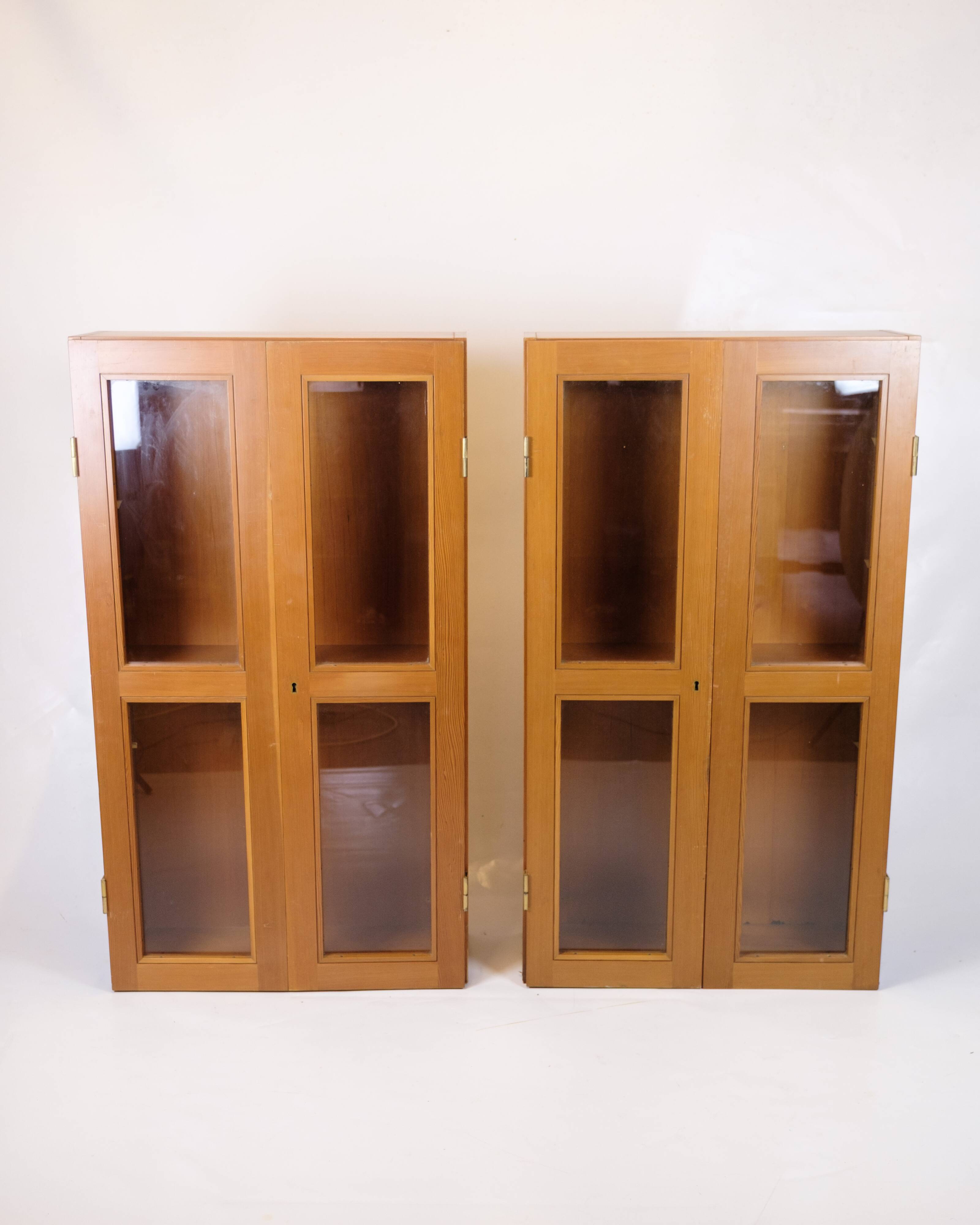Set of two display cabinets - Oregon pine - Danish design - 1960s