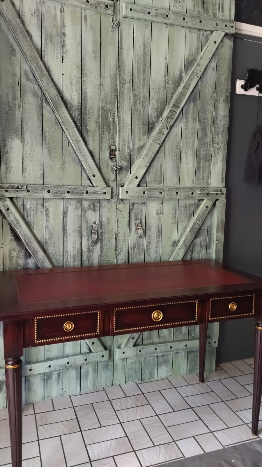 Old louis XV style office