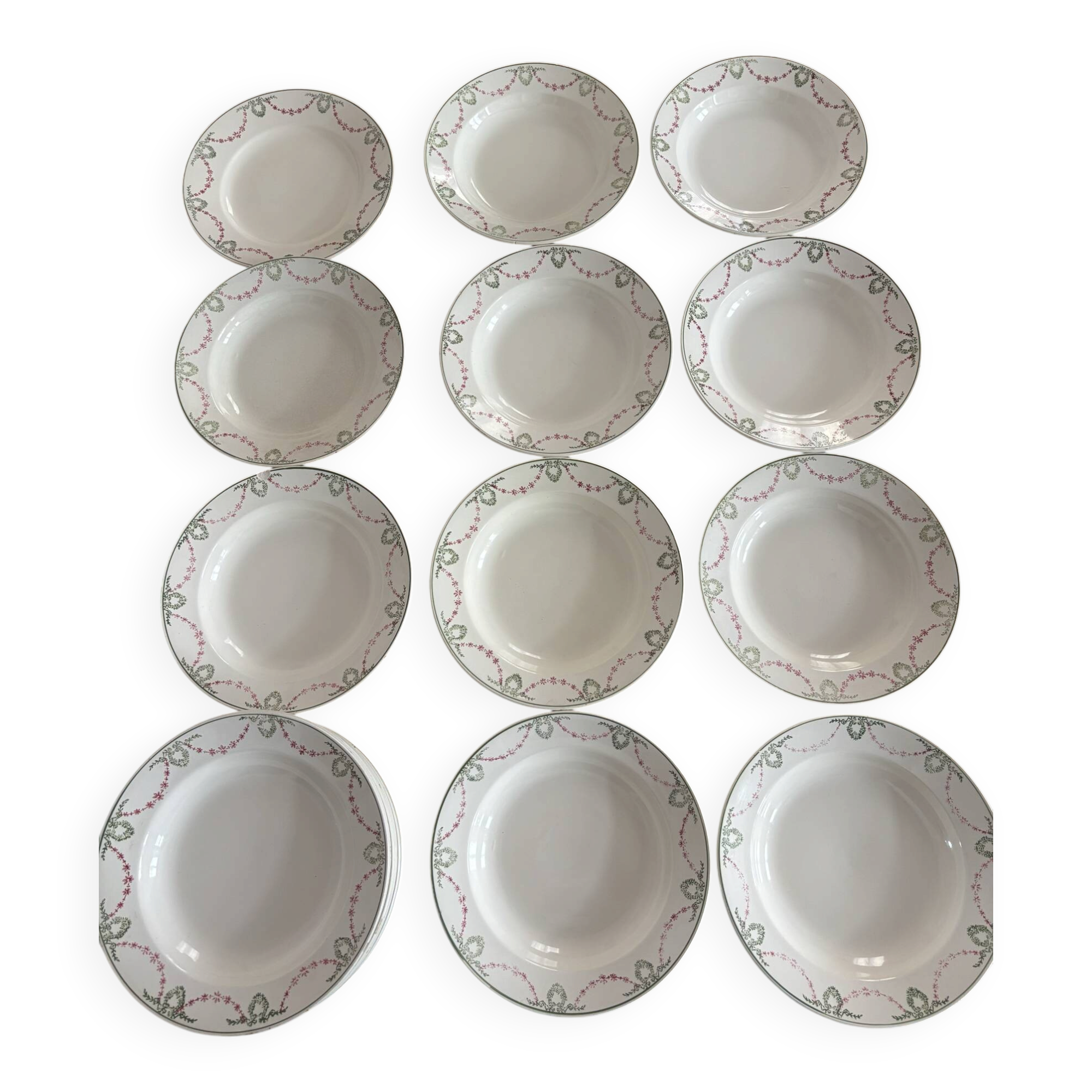 Longwy service – Louis XVI style – 19 deep plates + 1 serving dish