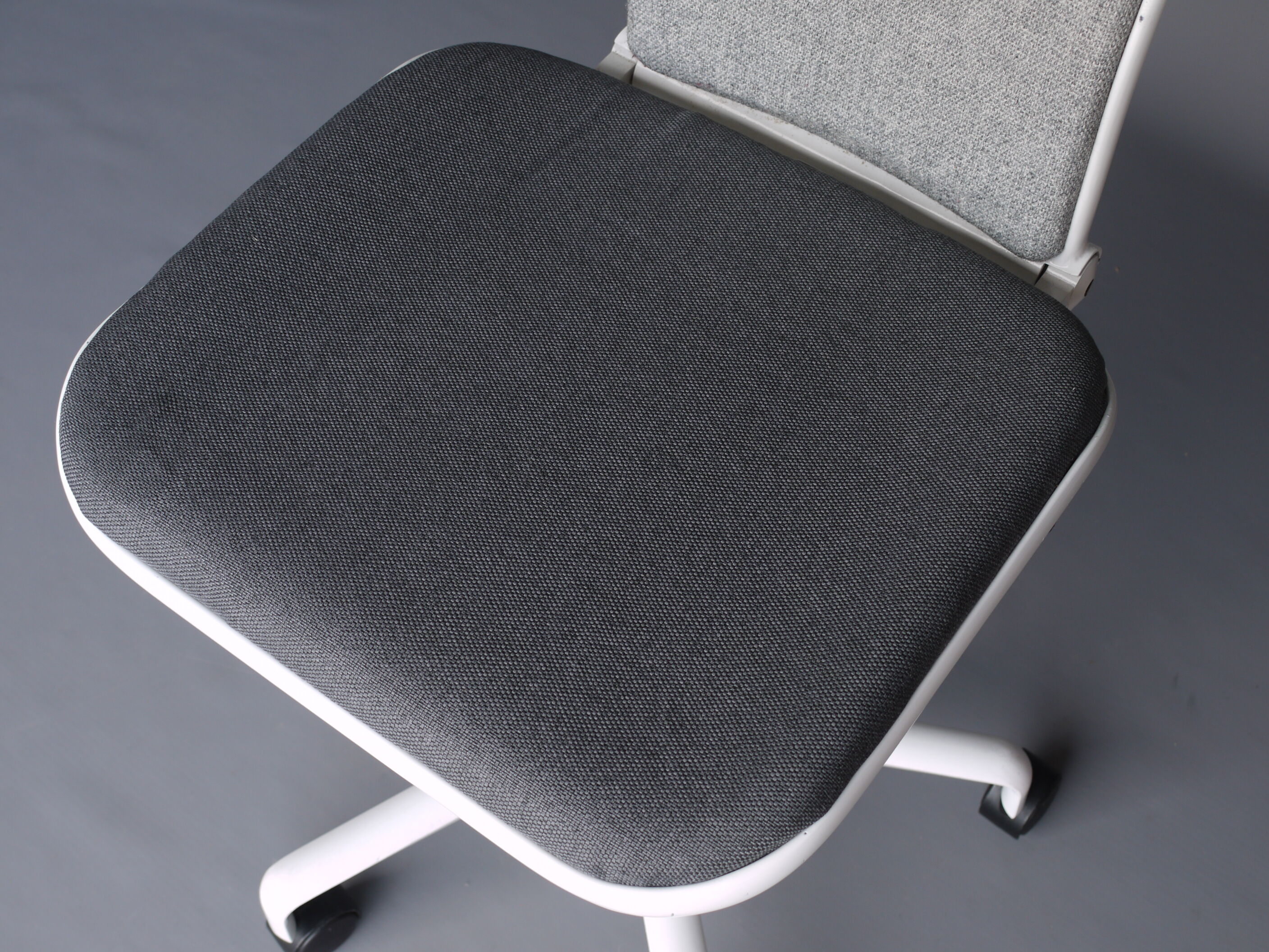 Supporto vintage office chair by Fred Scott for Hille 1980s