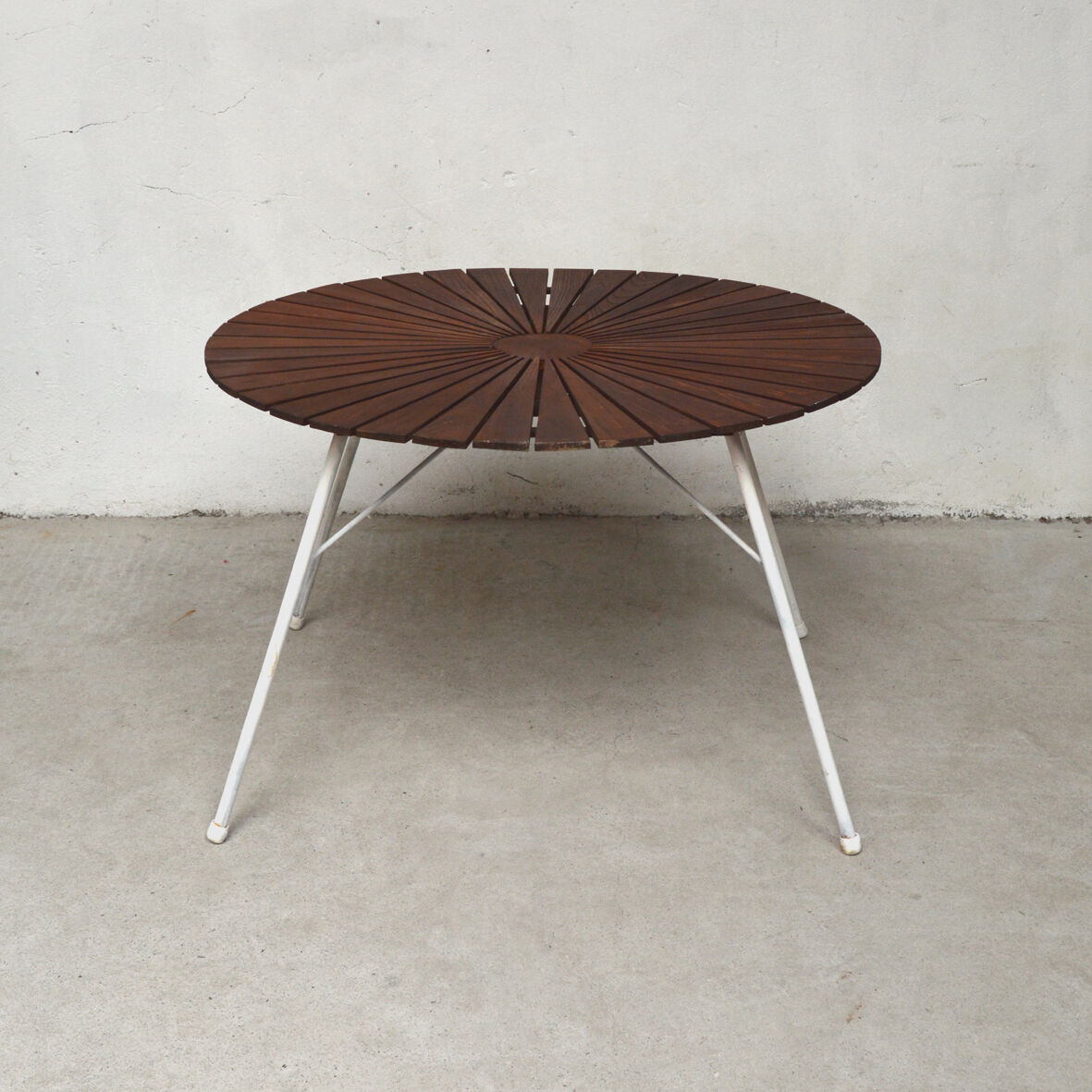 White Emu garden lounge, 1960