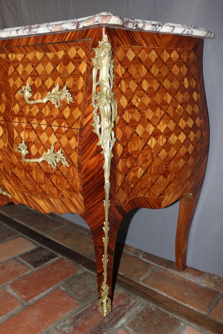 Louis XV style chest of drawers in cube marquetry