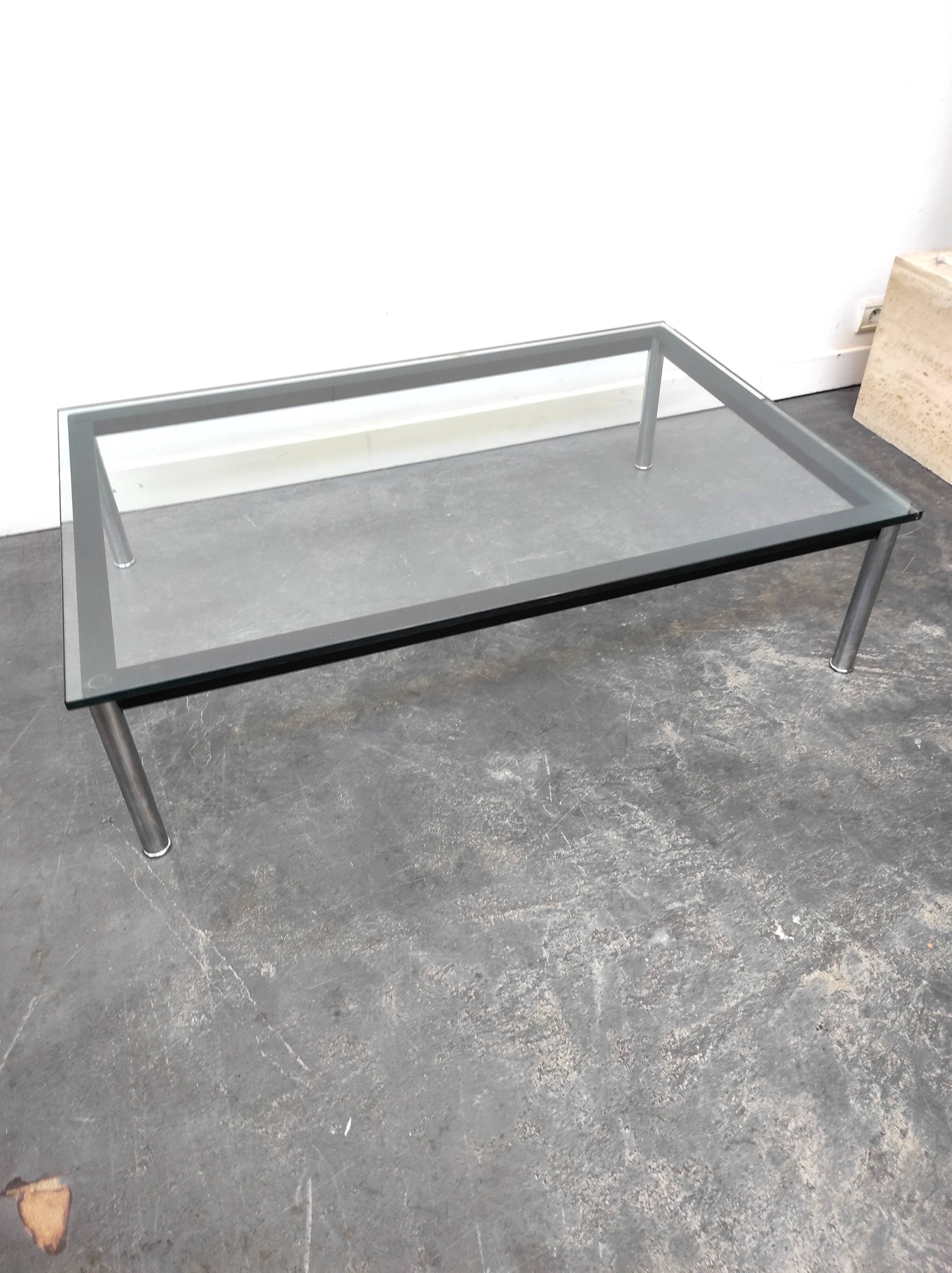 Table basse Lc10  le Corbusier pour Cassina