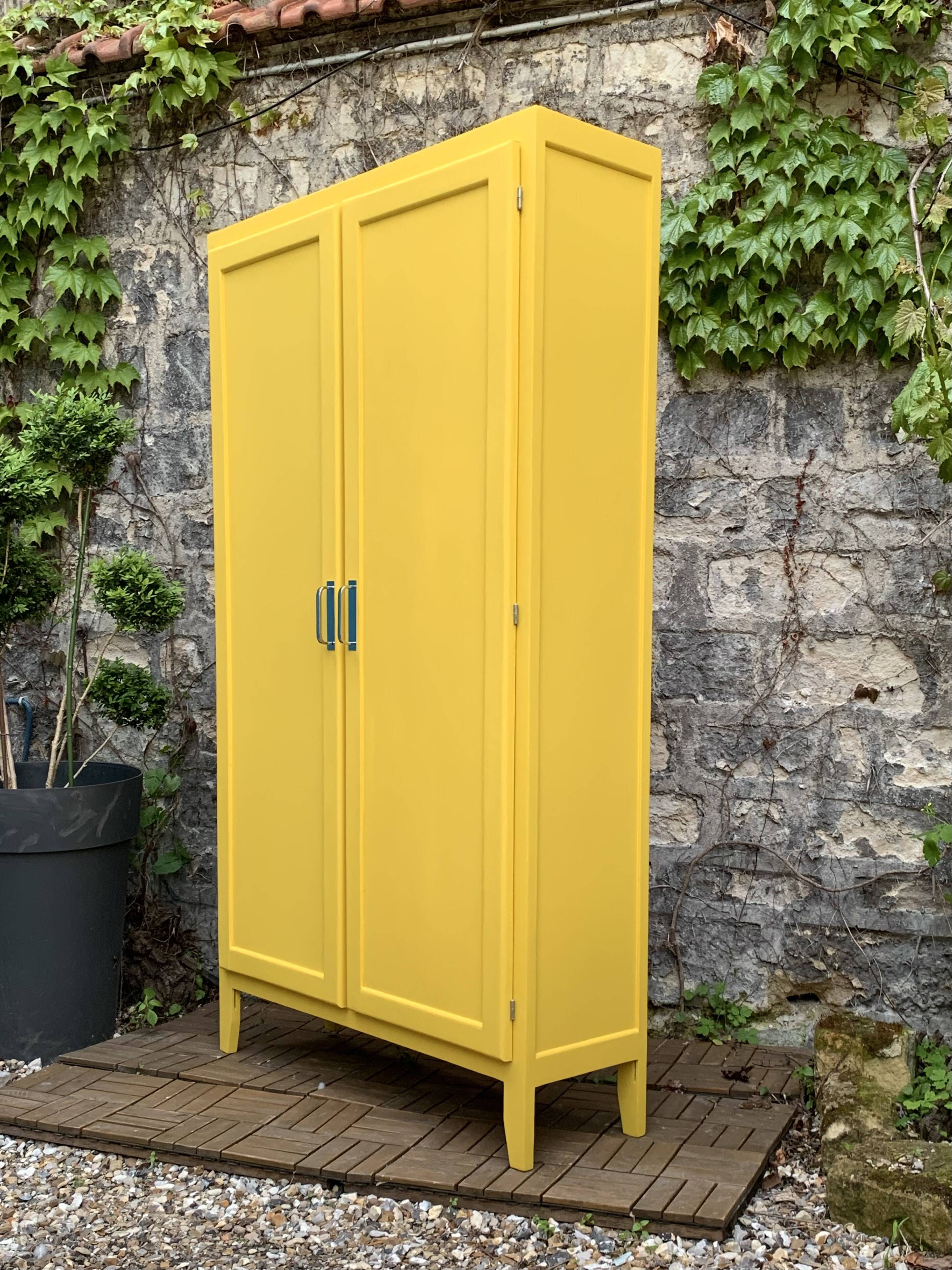 Armoire parisienne vintage 1950