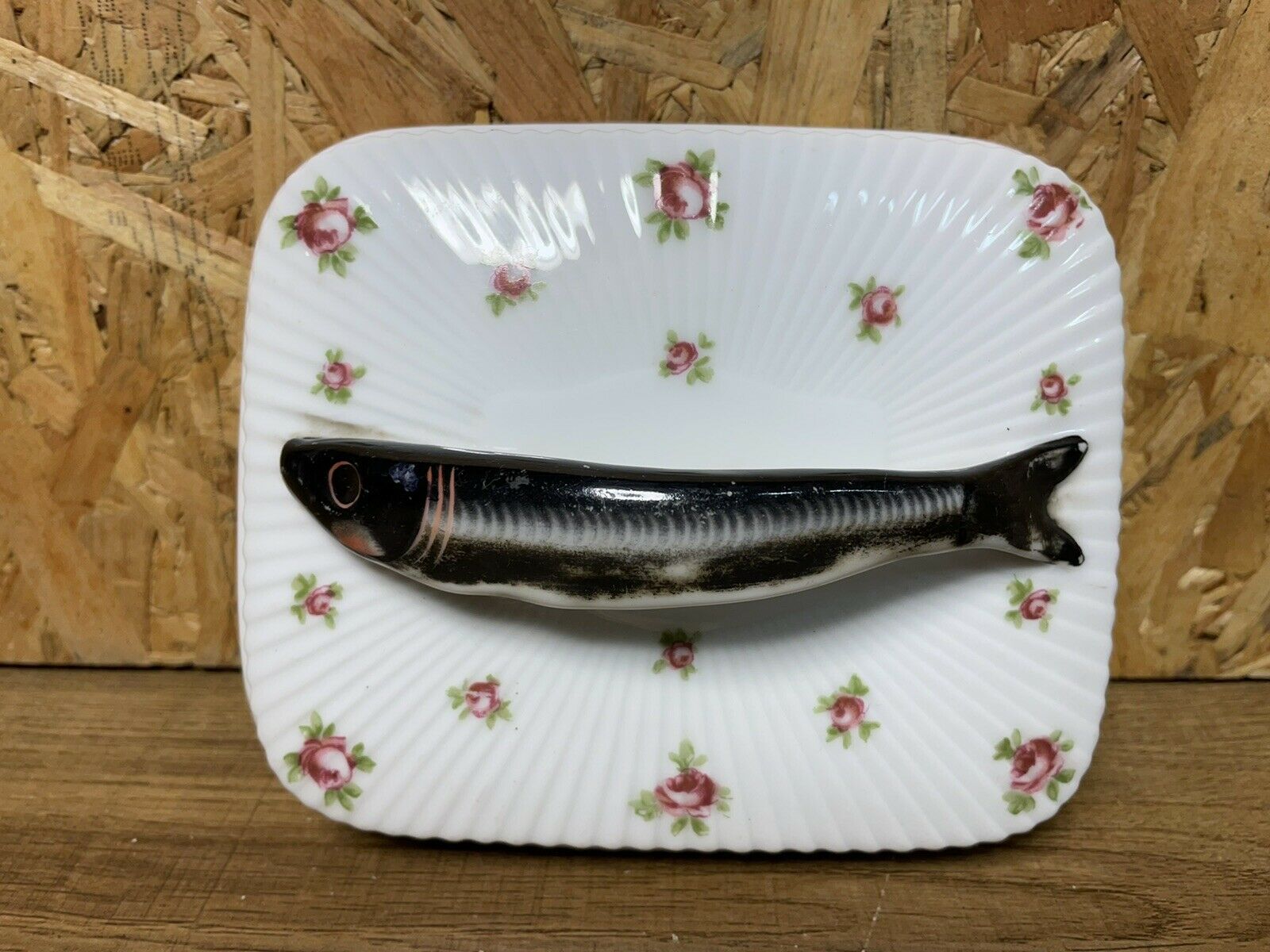 OLD SARDINE BOX, VICTORIA AUSTRIA PORCELAIN BOX