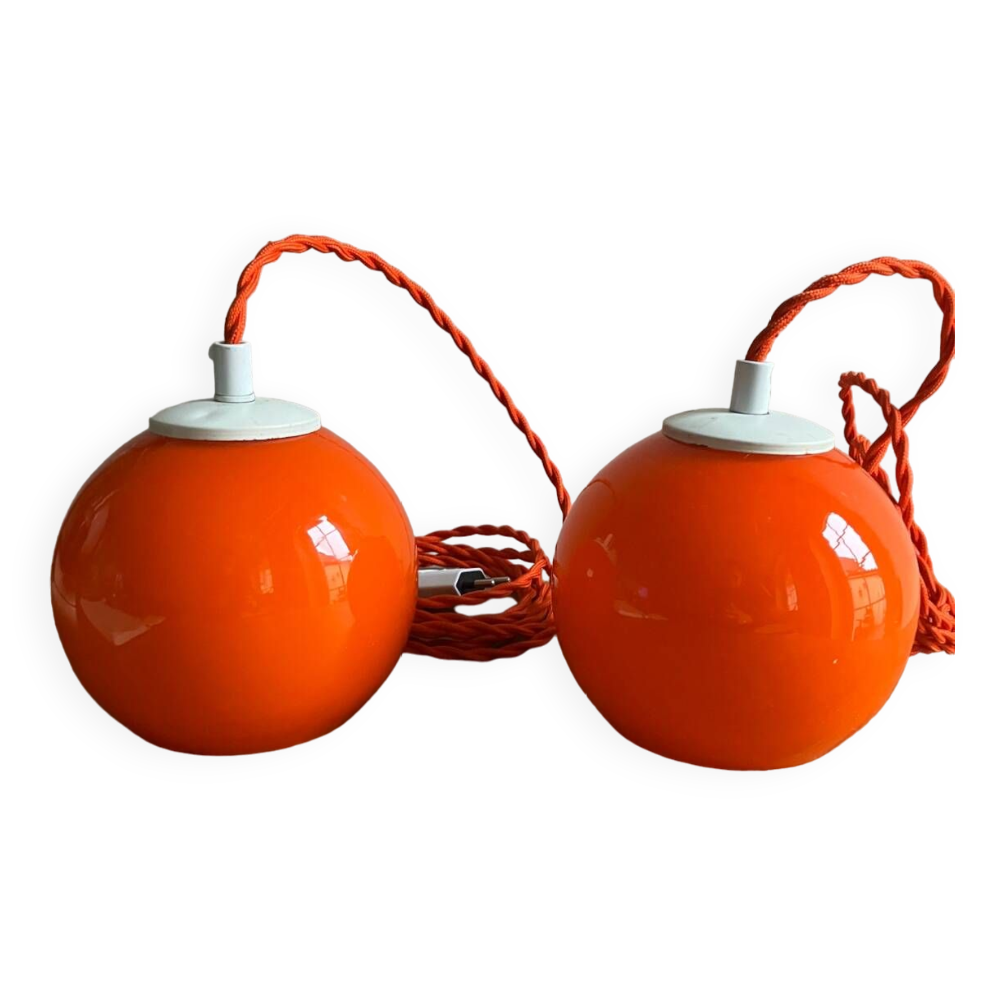 Pair of portable lamps